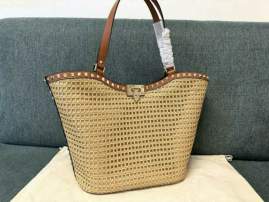 Picture of Valentino Handbags _SKUfw167477359fw